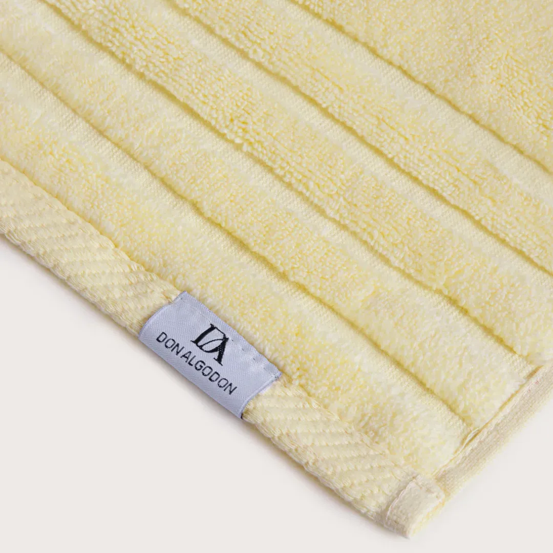 Toalla de baño en 100 % algodón amarilla