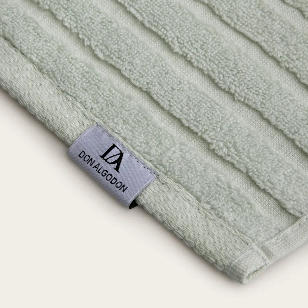 toalla de baño menta en 100% algodón