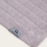 toalla de baño en 100% algodón malva